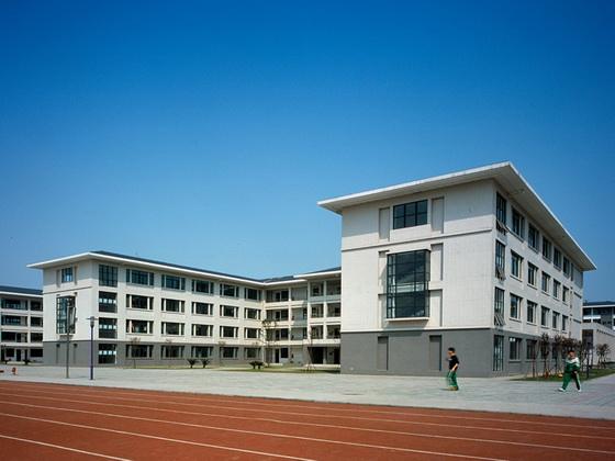 学校食堂日皮视频APP苹果下载设备
