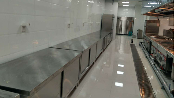 学校日皮视频APP苹果下载设备现场图