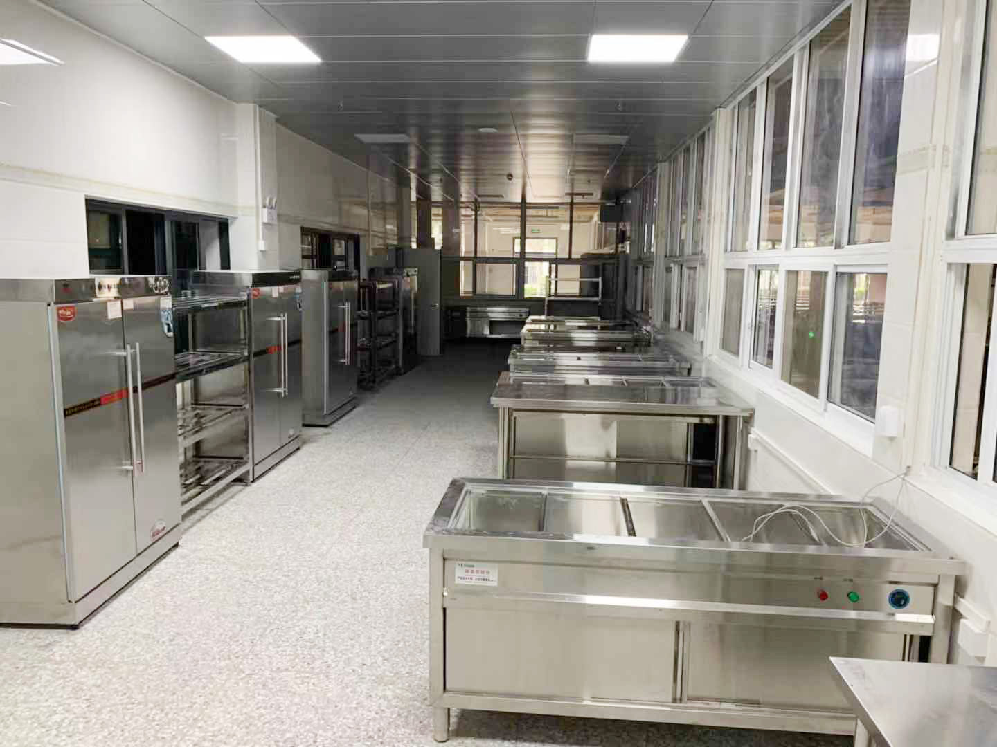 职工食堂日皮视频APP苹果下载设备2