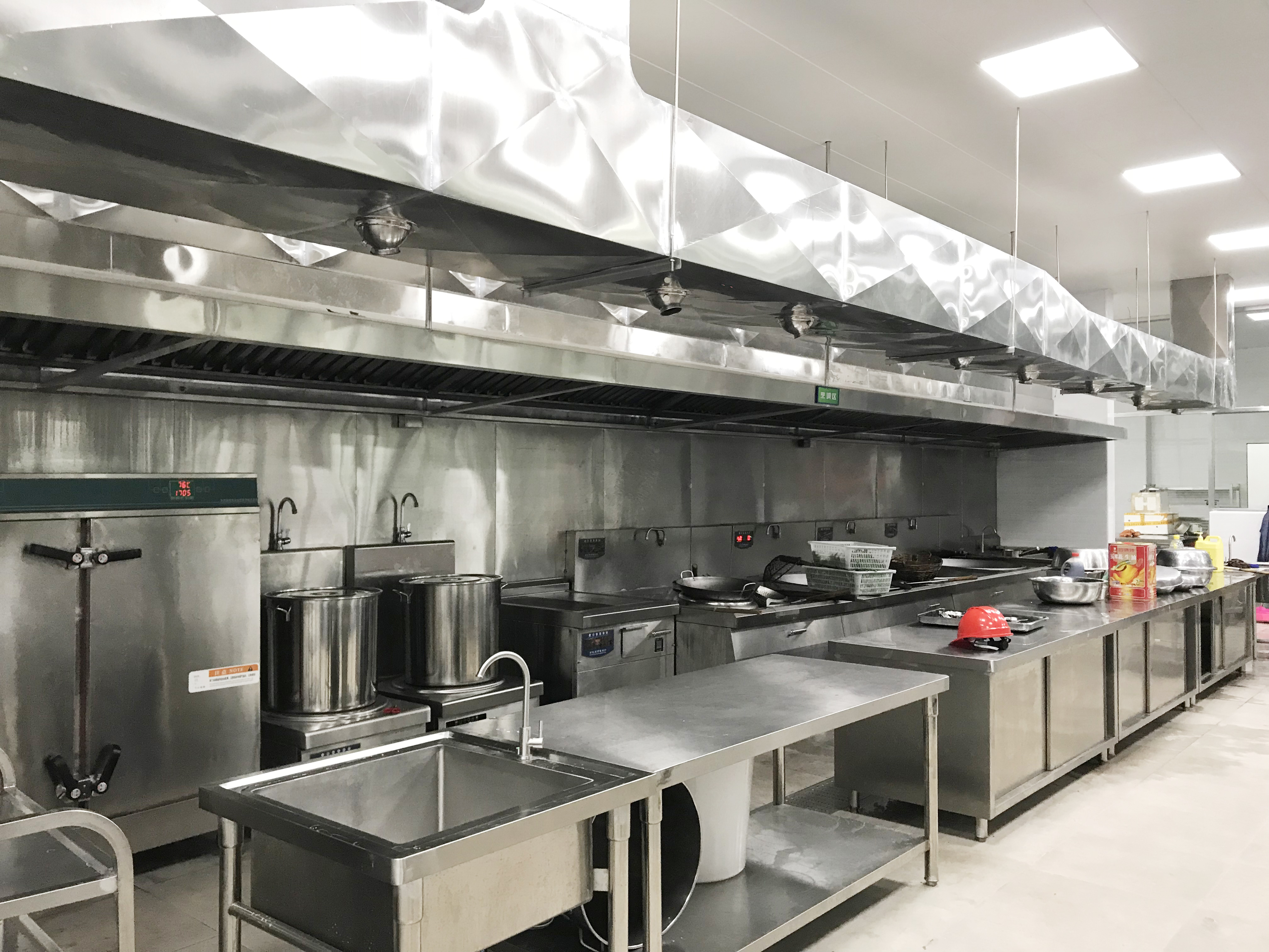 学校日皮视频APP苹果下载设备