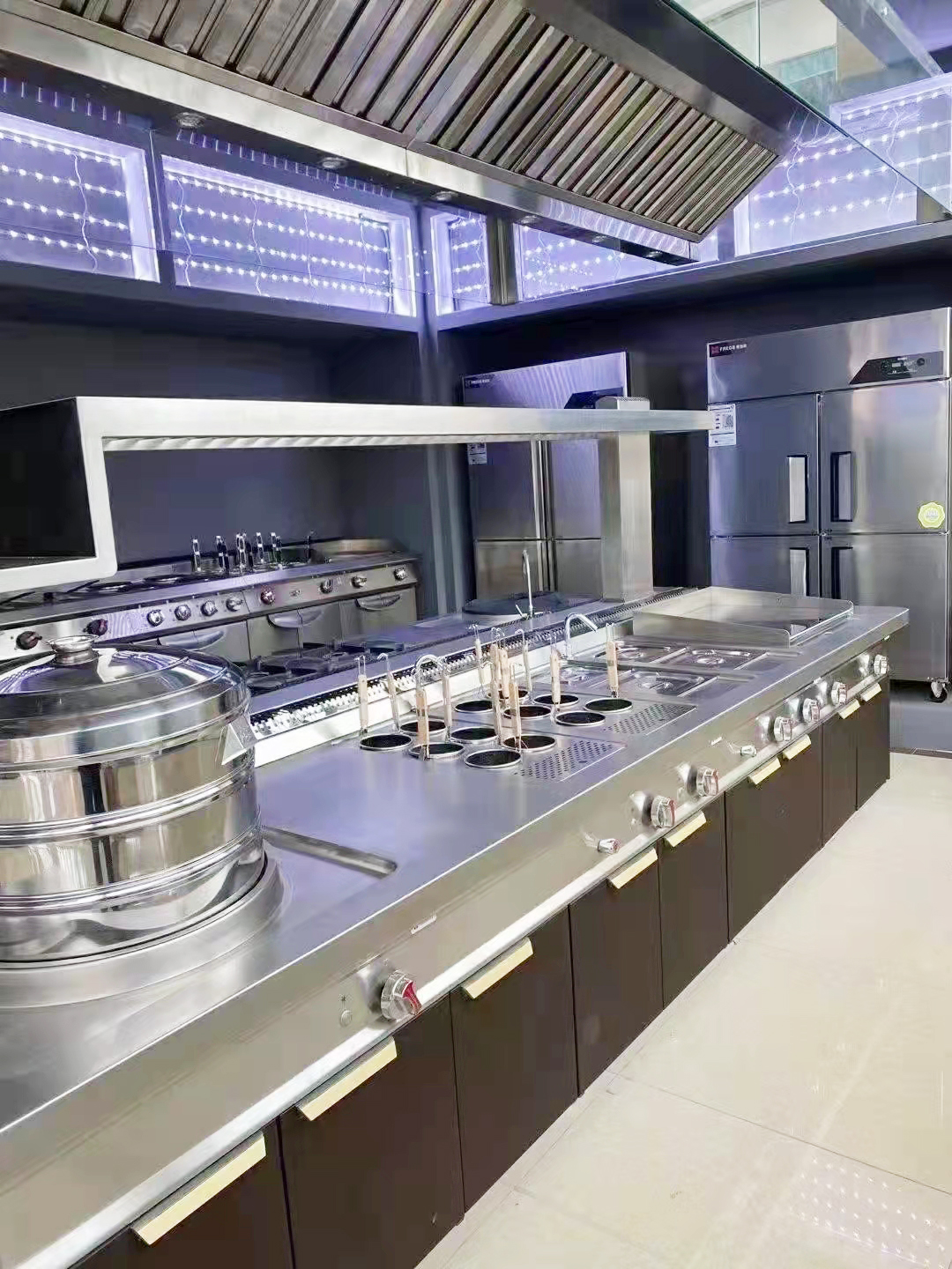 商用日皮视频APP苹果下载设备