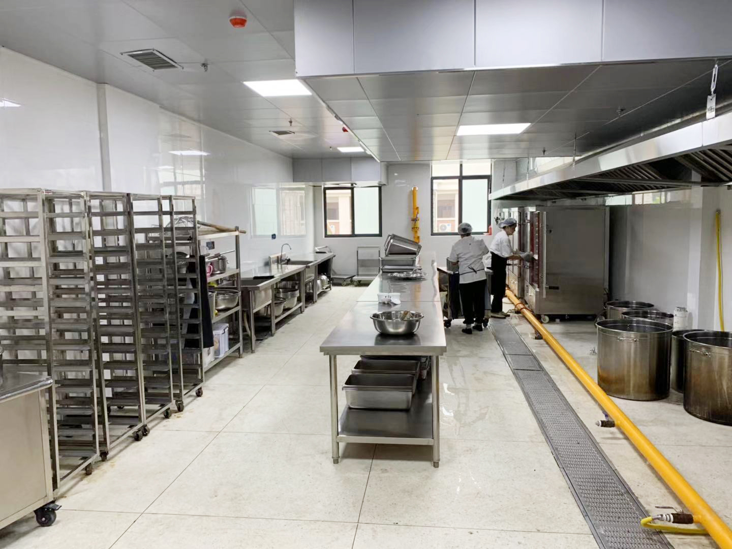 食堂日皮视频APP苹果下载设备