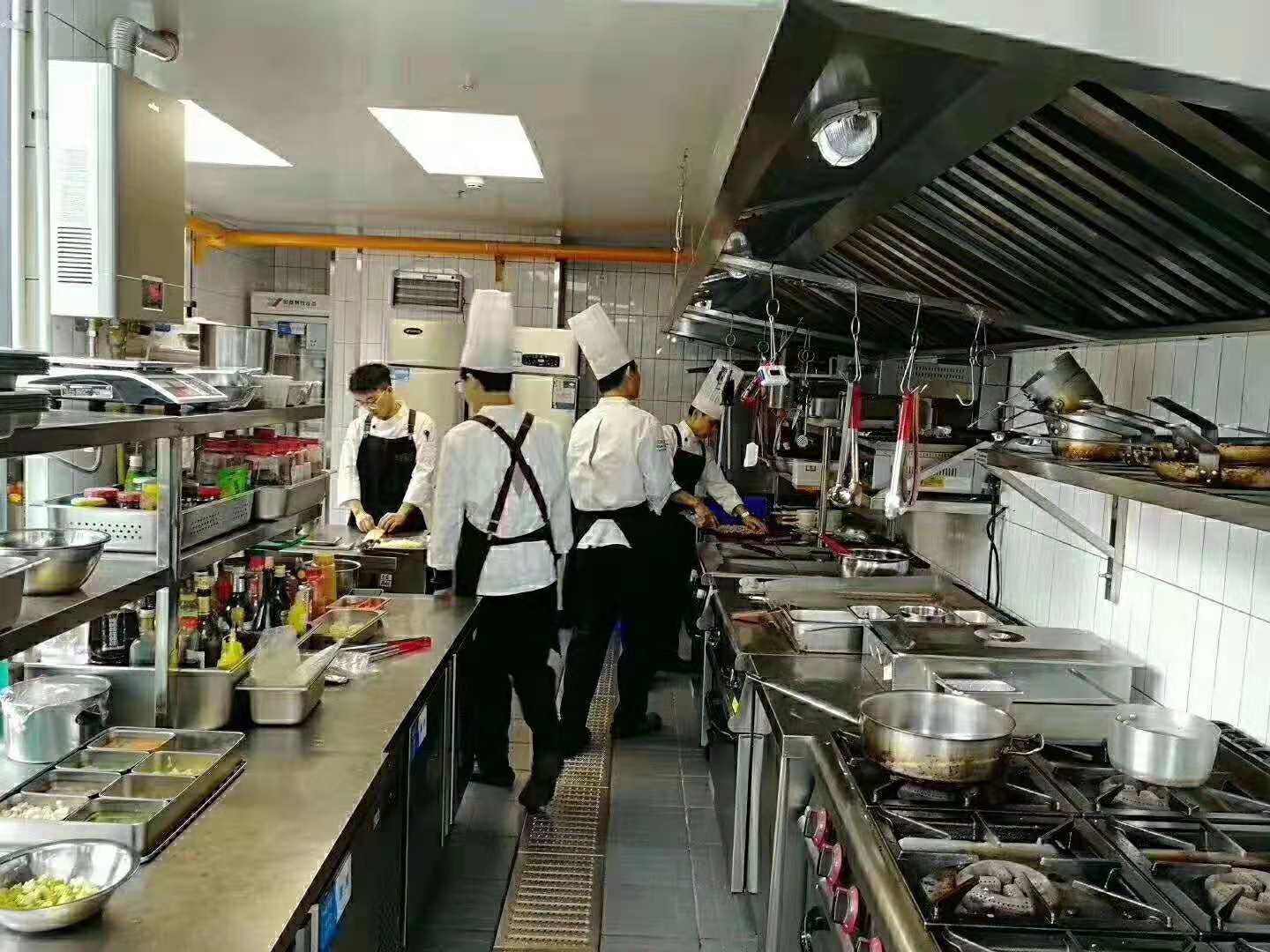 餐饮日皮视频APP苹果下载设备