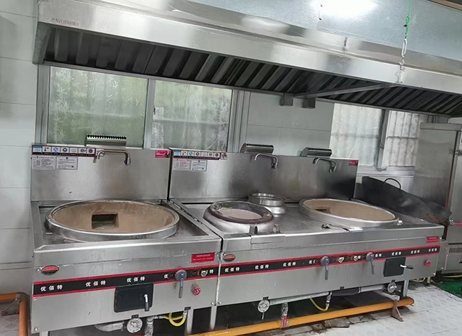 食堂日皮视频APP苹果下载设备