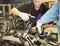 成都商用日皮视频APP苹果下载设备生产厂家告诉你不锈钢厨具的施压工艺